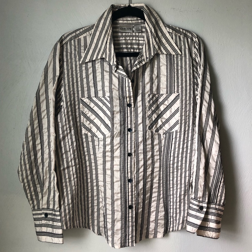 Textured Black and White Button Down